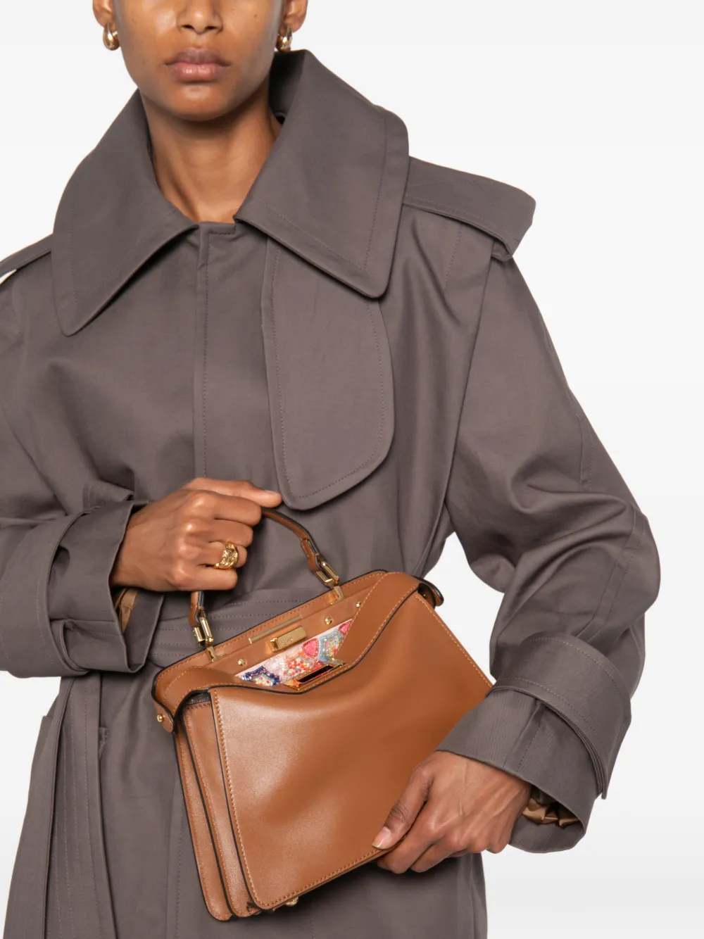 FENDI Peekaboo I See u kleine shopper Beige
