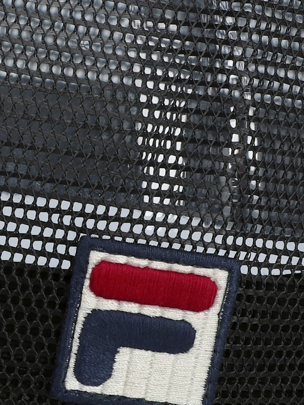 Fila Hazza pet met 1911-borduurwerk en mesh achterkant Zwart