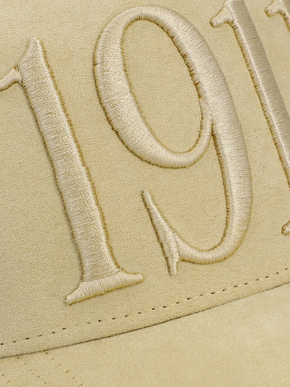 Fila Hazza pet met geborduurde mesh Beige