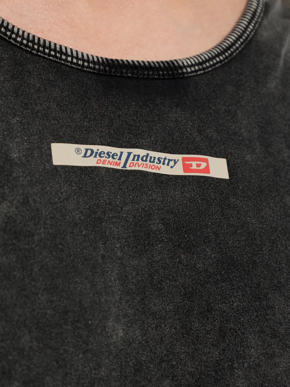 Diesel Kevin spencer met logopatch en acid wassing Grijs