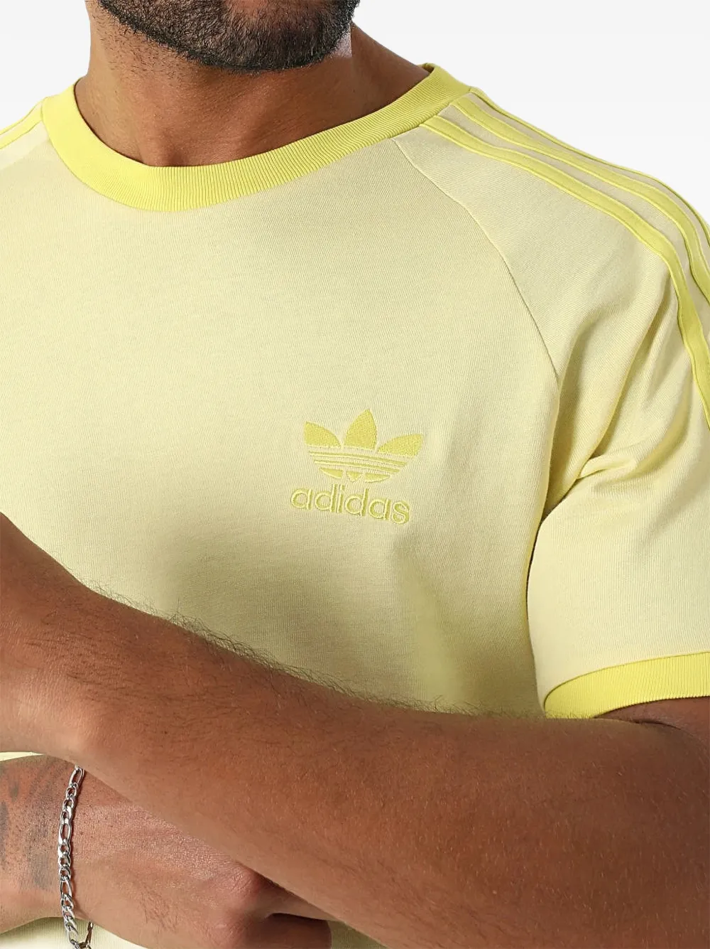 adidas Adicolor Classics T-shirt met 3 strepen Geel