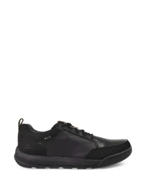Clarks Originals Walla Eden Lo Sneakers | Black | FARFETCH MY