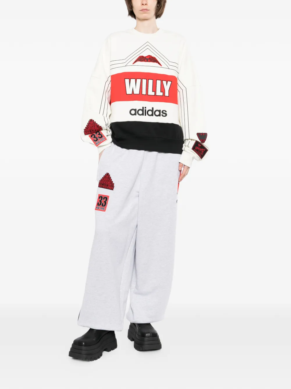 adidas Chavarria track pants Grijs