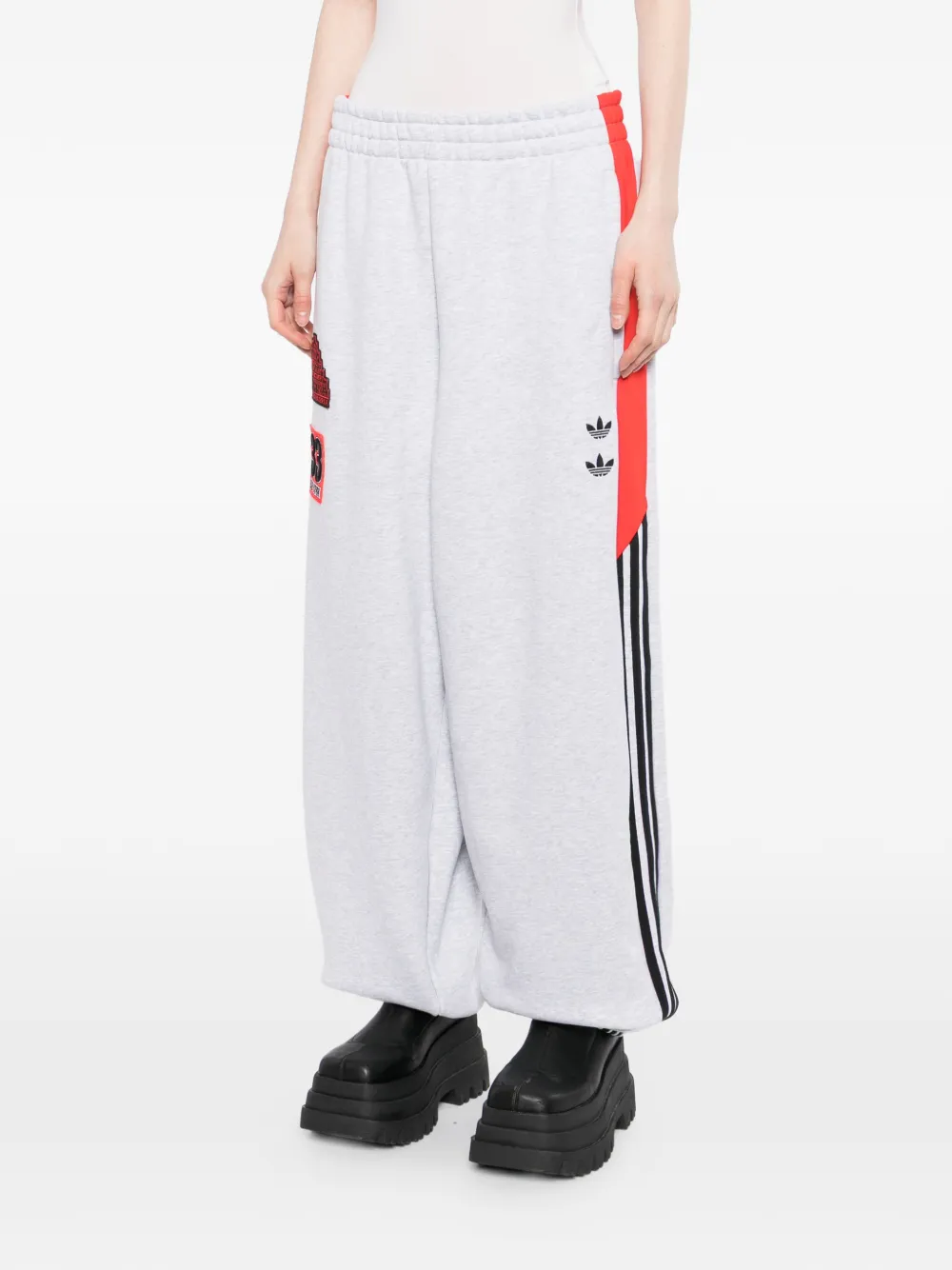 adidas Chavarria track pants Grijs
