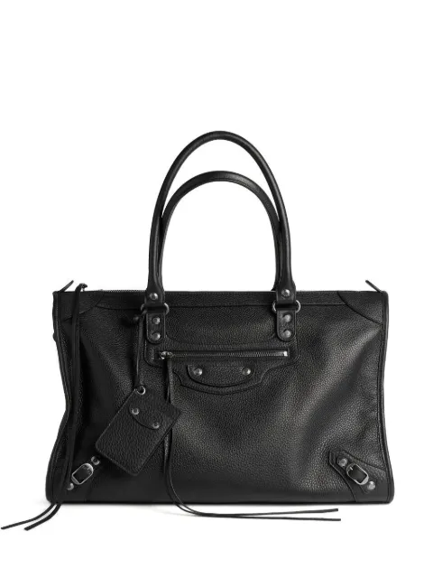Balenciaga شنطة عملية 'لو سيتي' بجلد محبب