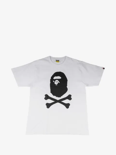 A BATHING APE® graphic-print T-shirt