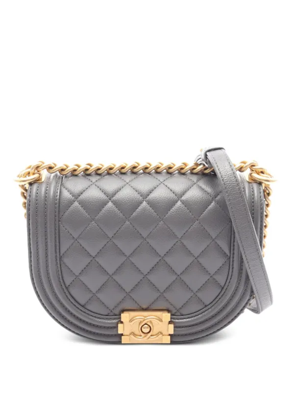 Chanel Pre-owned 2021 Small Boy Chanel Shoulder Bag in Grey