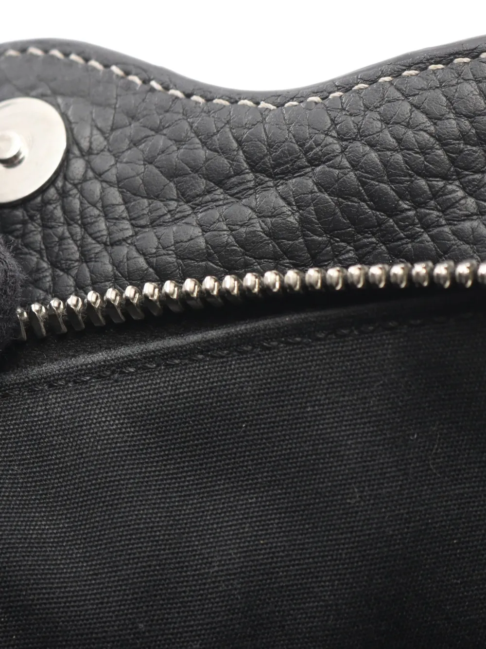 Dior Pre-owned 2010s 22 Rango Shoulder Bag in Black, view 4