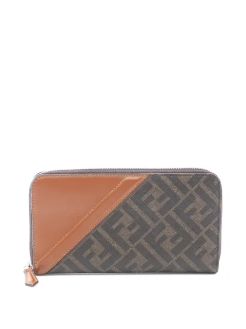Fendi Pre-Owned 2000s Diagonal Zip round-zipper wallet