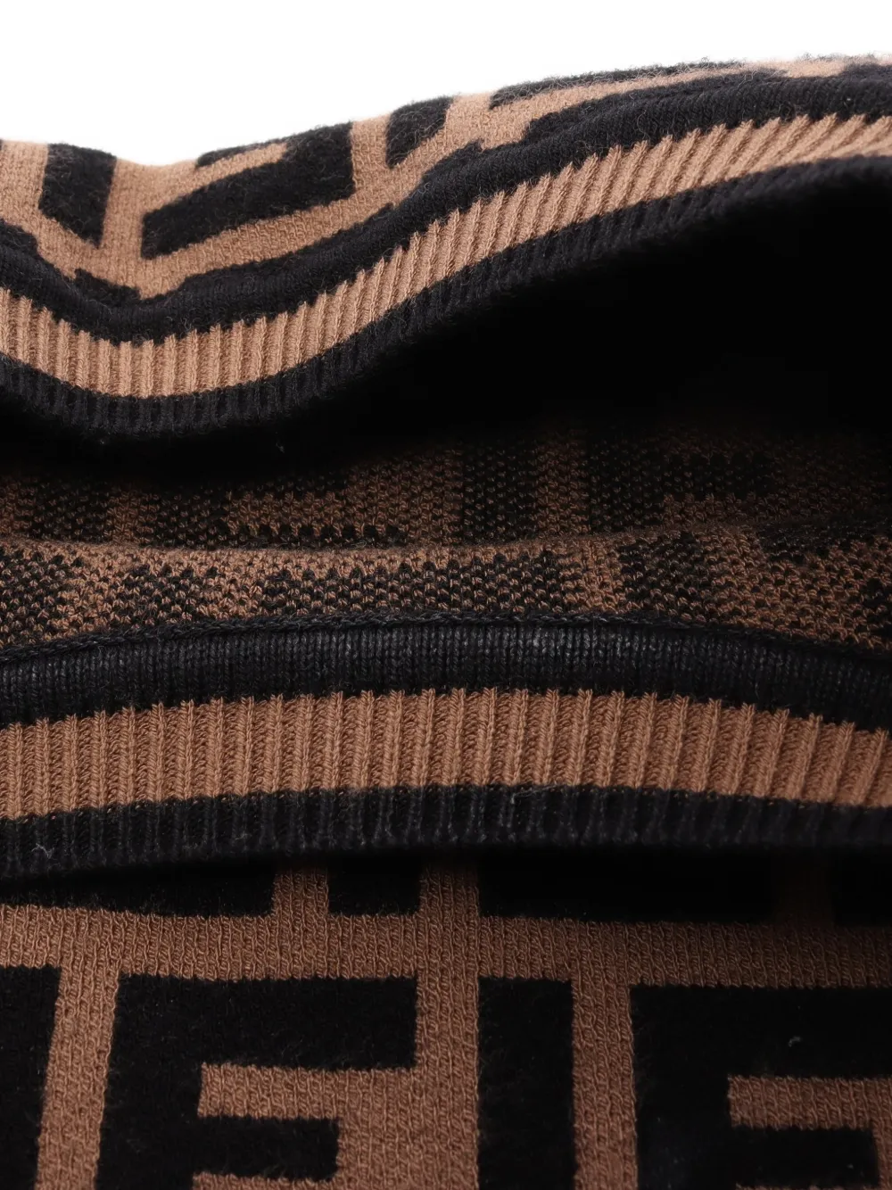 トップス 00s vintage zucca dot design t-shirt Fendi Pre-Owned 2000s Zucca Knit T-shirt | Neutrals | FARFETCH