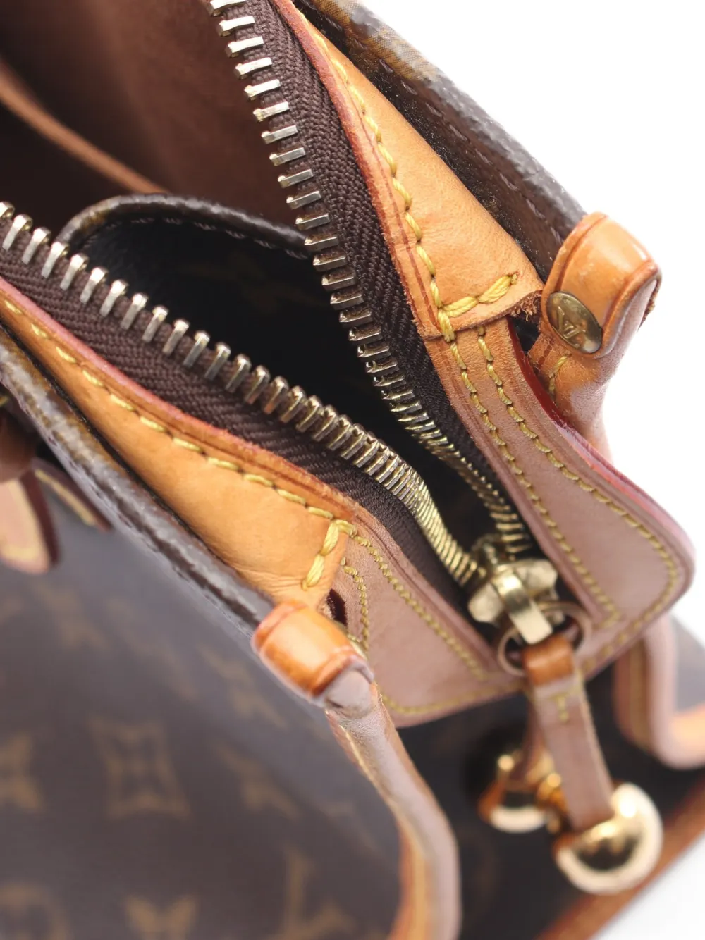 Louis Vuitton Pre-owned 2005 Popincourt Monogram Tote Bag in Brown, view 4