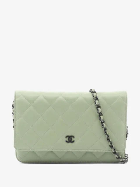 CHANEL Pre-Owned portefeuille matelassé à bride en chaîne (années 2021)