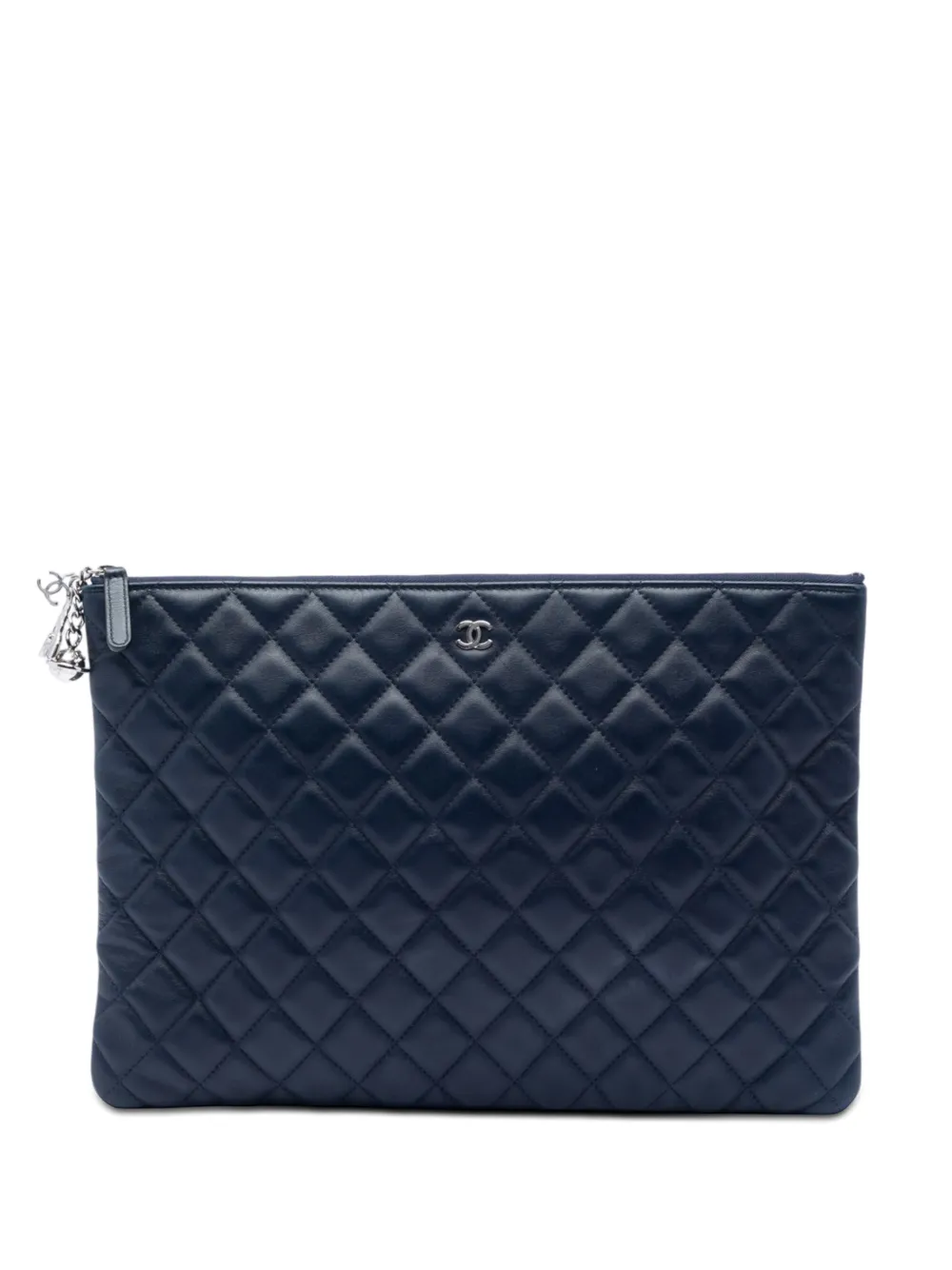 CHANEL Pre-Owned 2017-2018 Large Quilted Lambskin Cosmo Charm O Case clutch bag - Blu