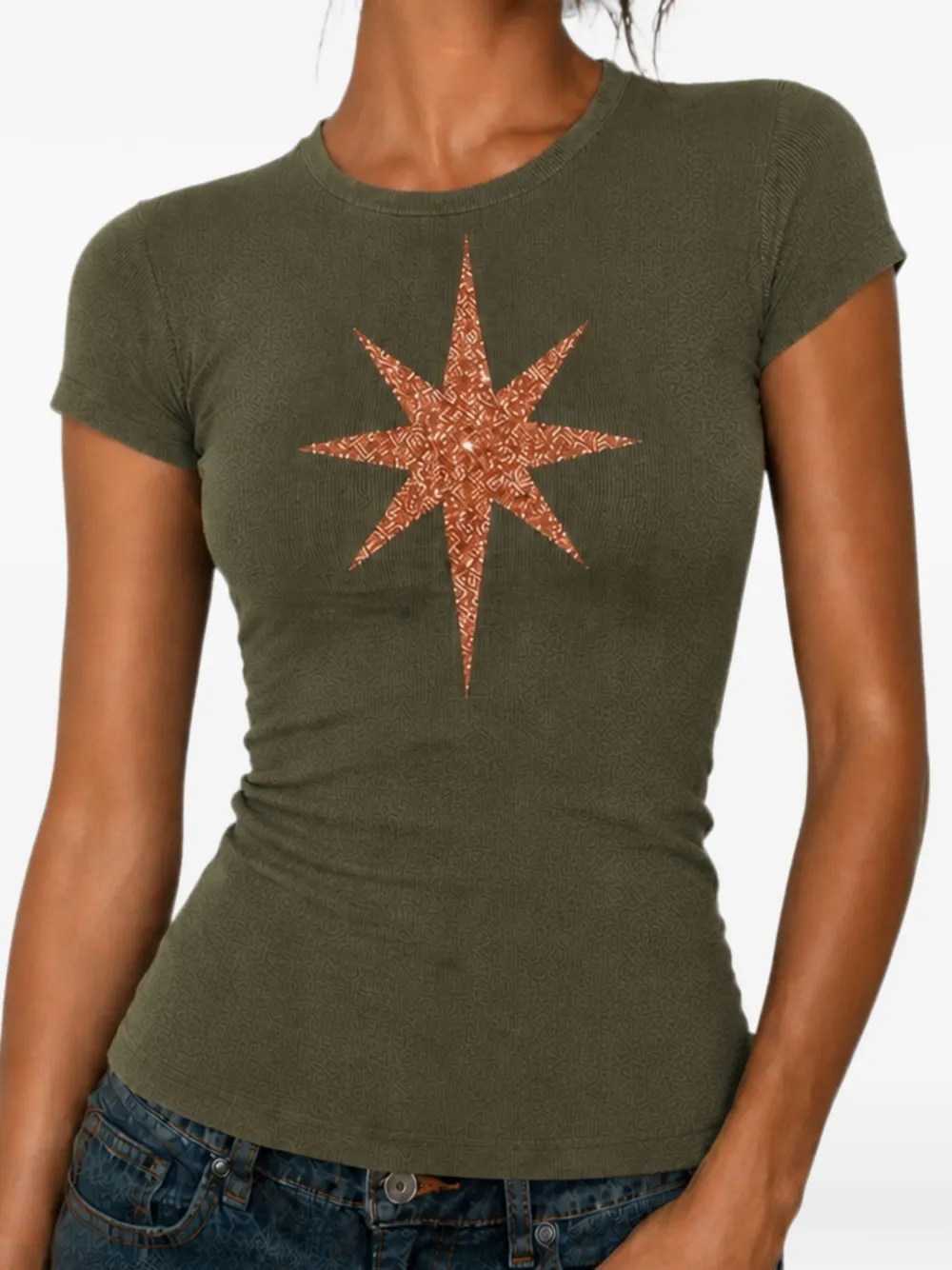 Madison Maison x On Off Essentials A Star Is Worn T-shirt Groen