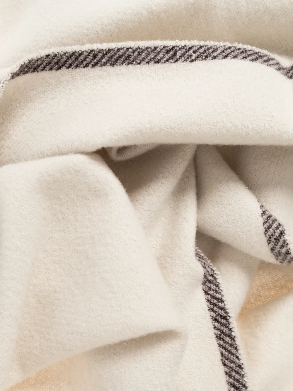 Eleventy Sjaal met logopatch Beige