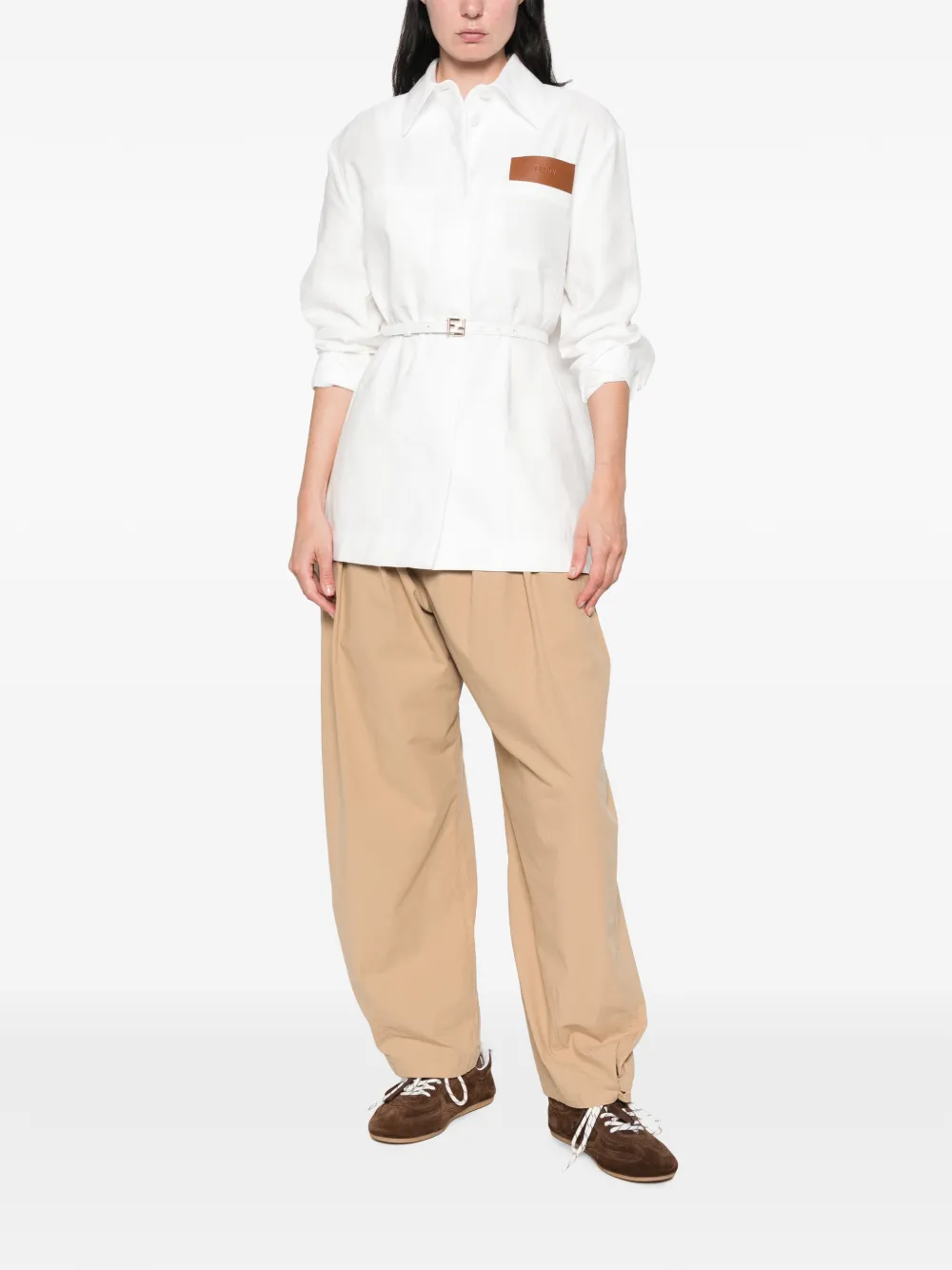 FENDI Blouse met logo-patch en ceintuur Wit