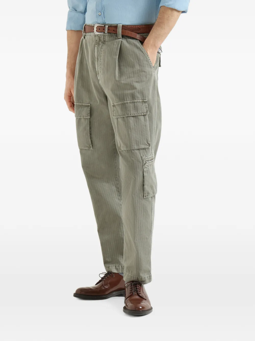 Brunello Cucinelli Broek met chevron-streep en cargozakken Groen