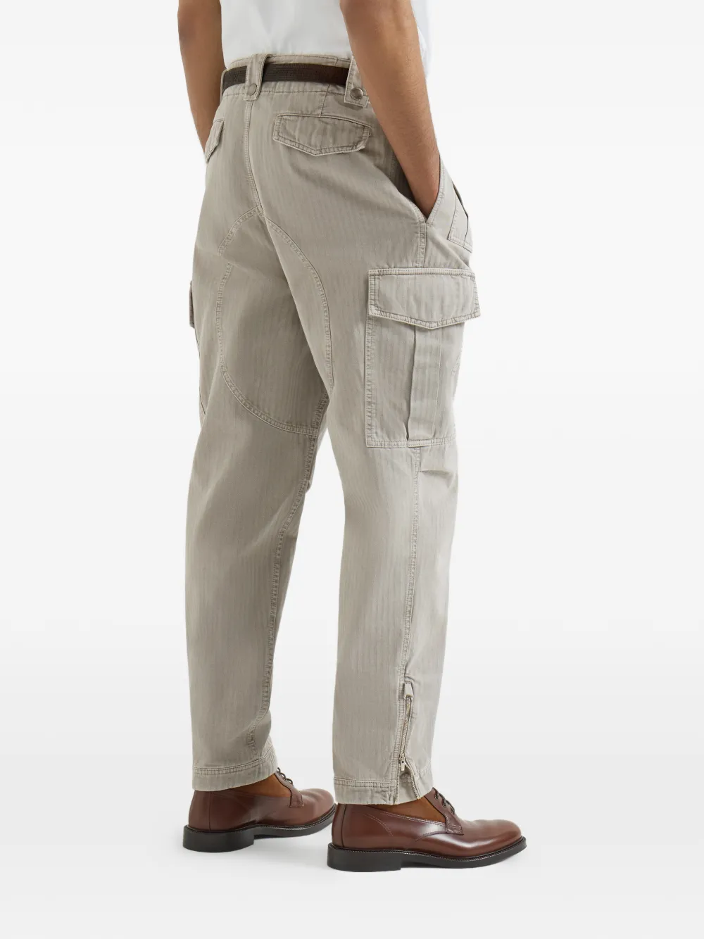 Brunello Cucinelli Broek met cargo zak Grijs