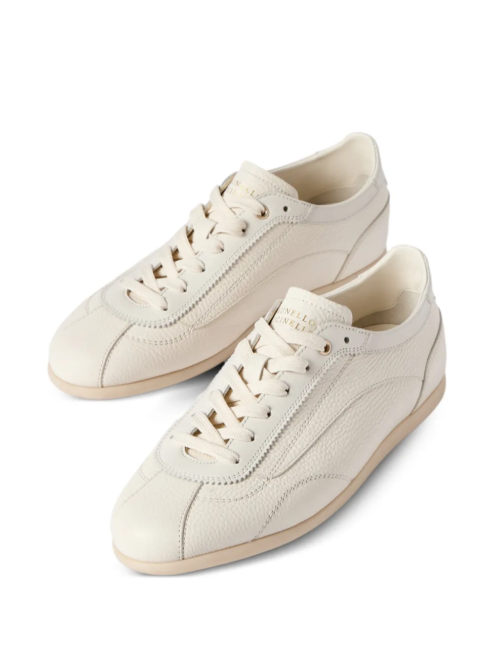 Brunello Cucinelli Sneakers met logo Beige