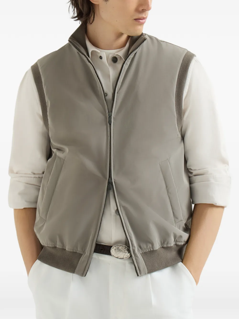 Brunello Cucinelli Nylon bodywarmer met capuchon en Thermore voering Grijs
