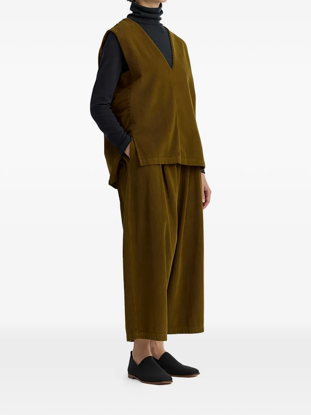 Black Crane Ribfluwelen gilet met V-hals Groen