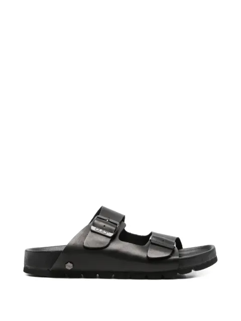 Cult buckle-fastening leather sandals