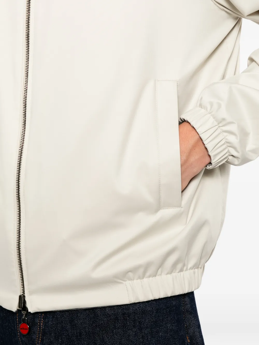 Kiton Jack met hoge hals Beige