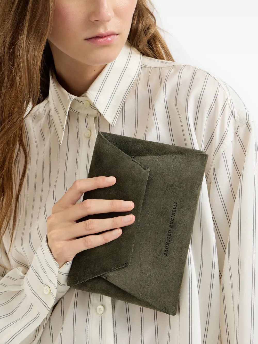 Brunello Cucinelli Duo suède pochette met ketting Groen