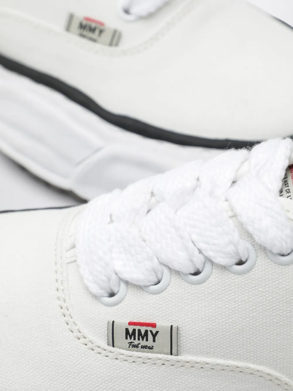 Maison MIHARA YASUHIRO Baker 26 low-top sneakers Wit