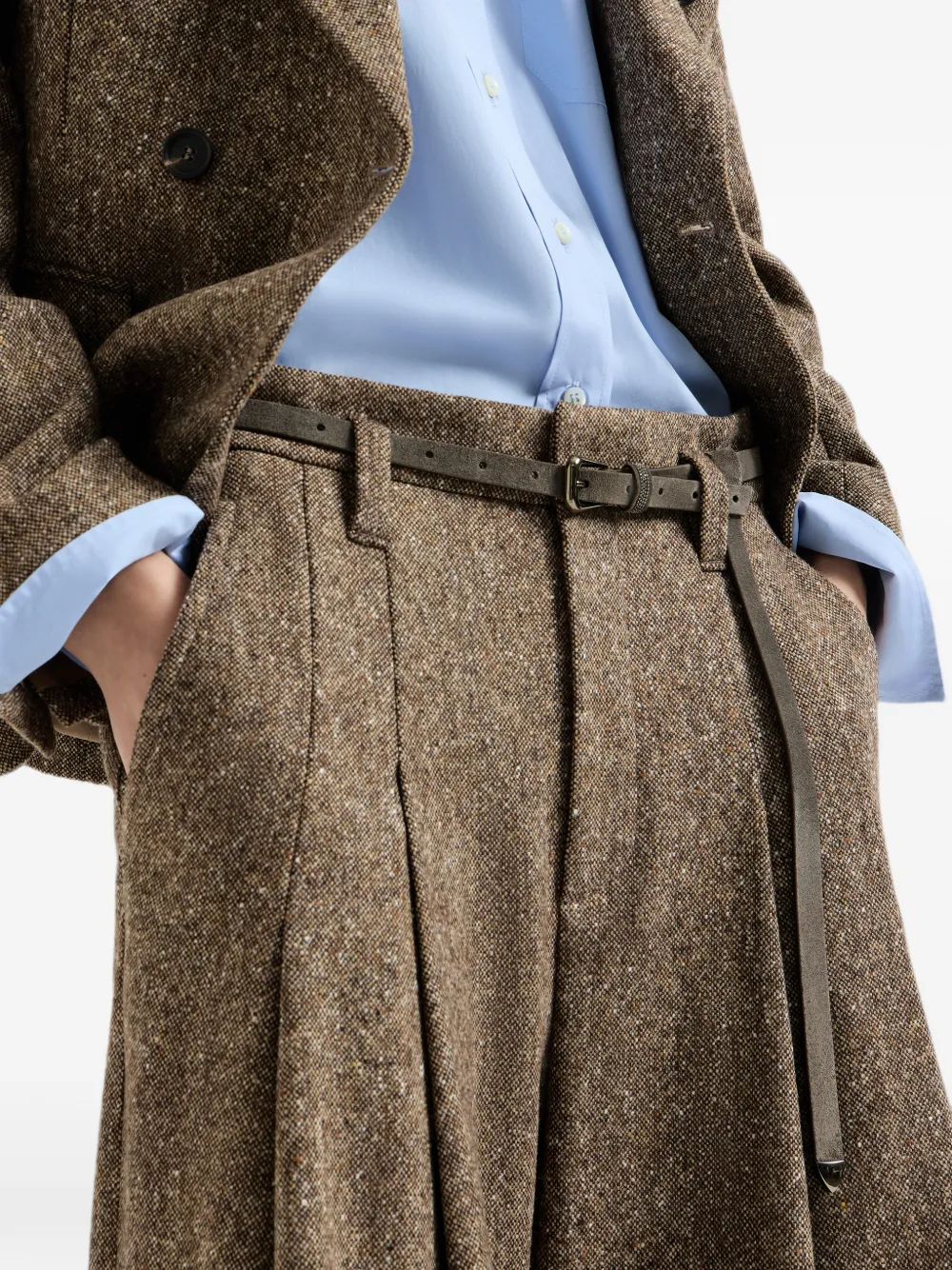 Brunello Cucinelli Suède riem met glanzende lus Grijs