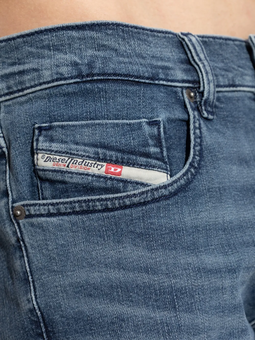 Diesel 2019 D-Strukt whisker jeans Blauw