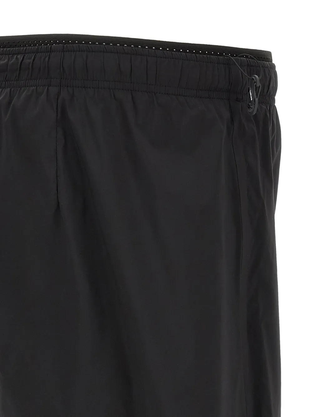 Satisfy TechSilk™ shorts met wijde pijpen Zwart