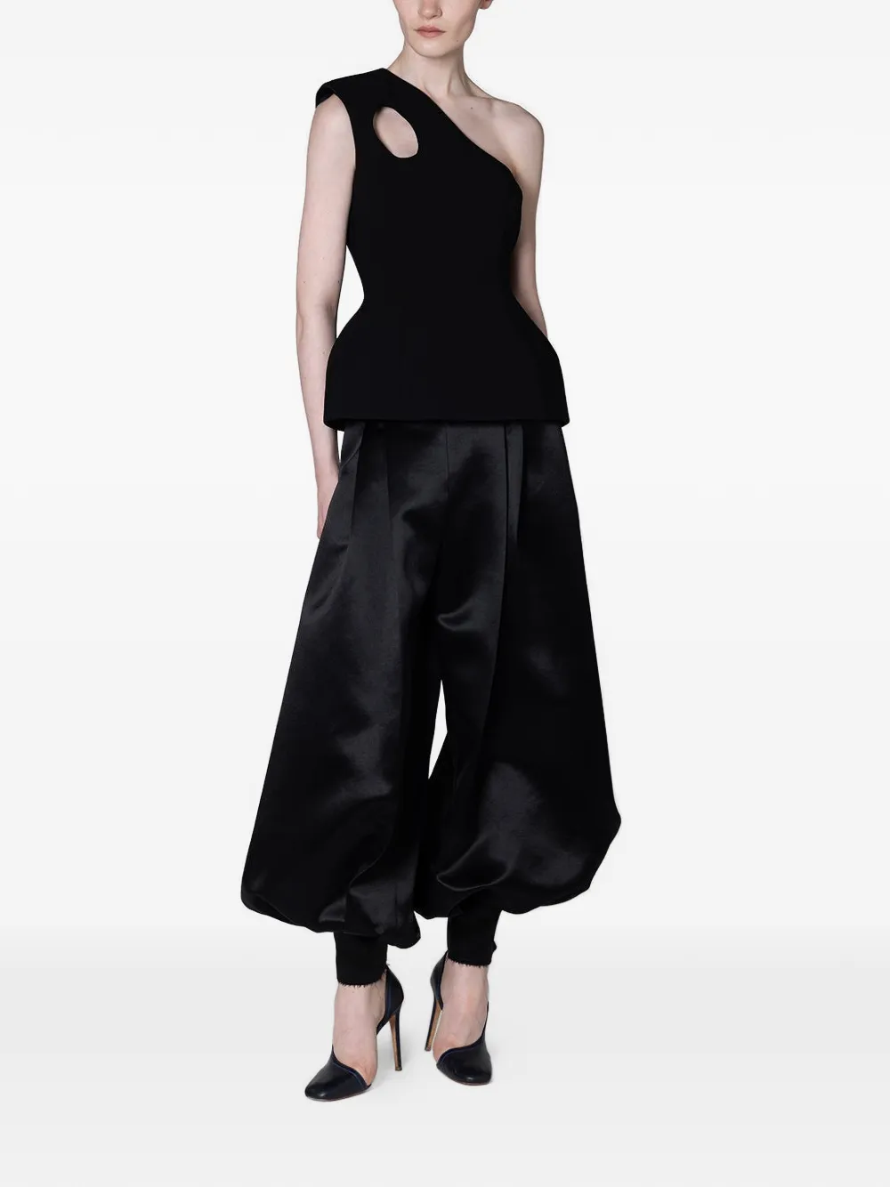 Roksanda Ovar Pleated Trousers in Black, view 2