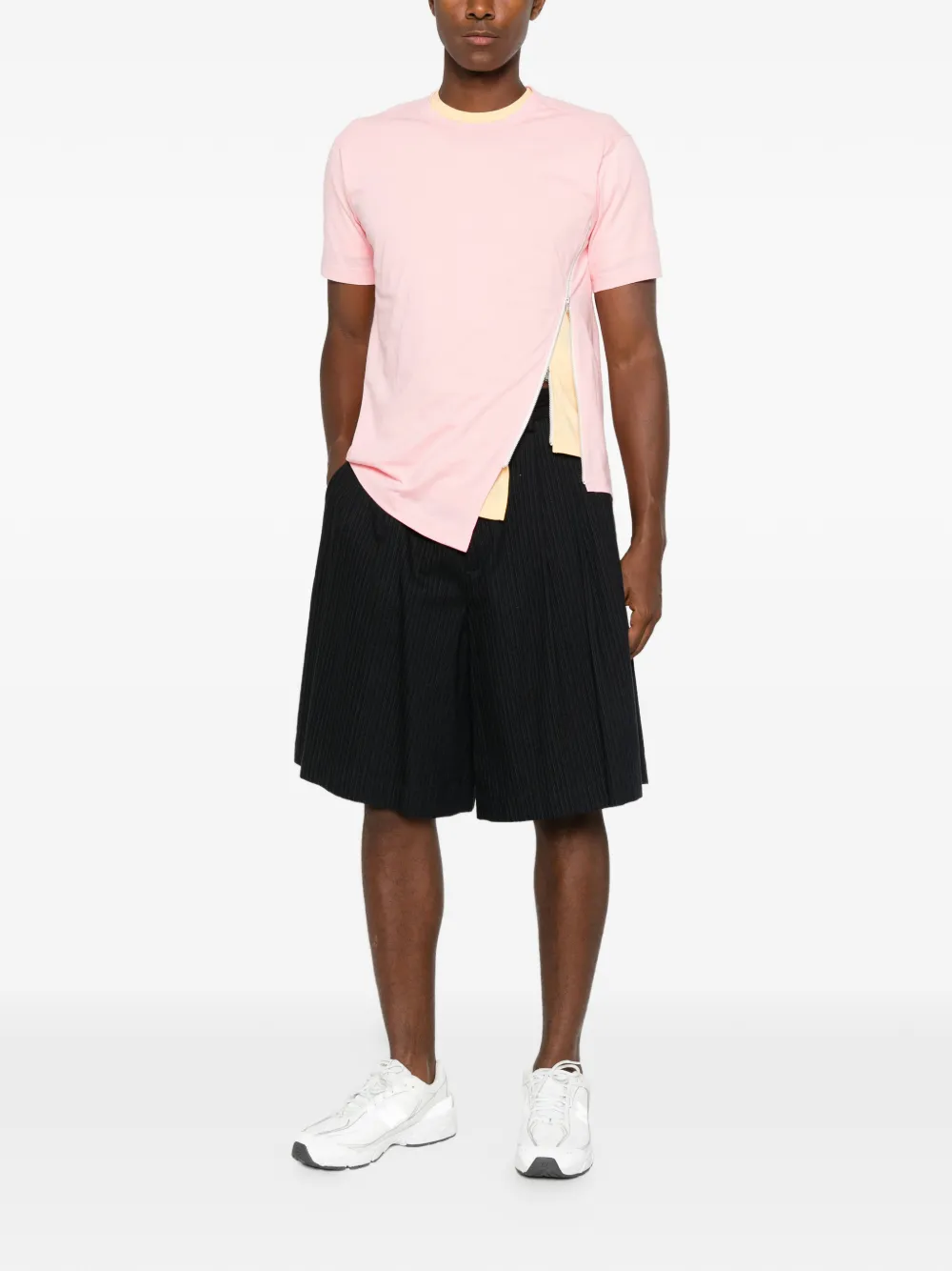 Comme Des Garçons Shirt Asymmetrisch T-shirt met rits-detail Roze