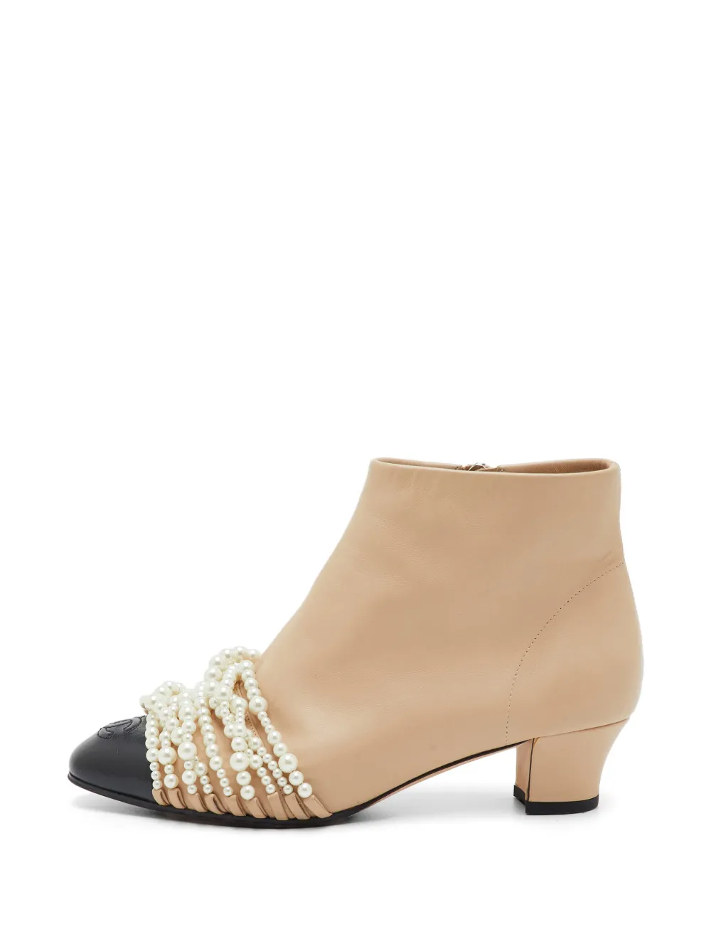 CHANEL Pre-Owned CC cap-toe pearl-embellished ankle boots - Neutrals