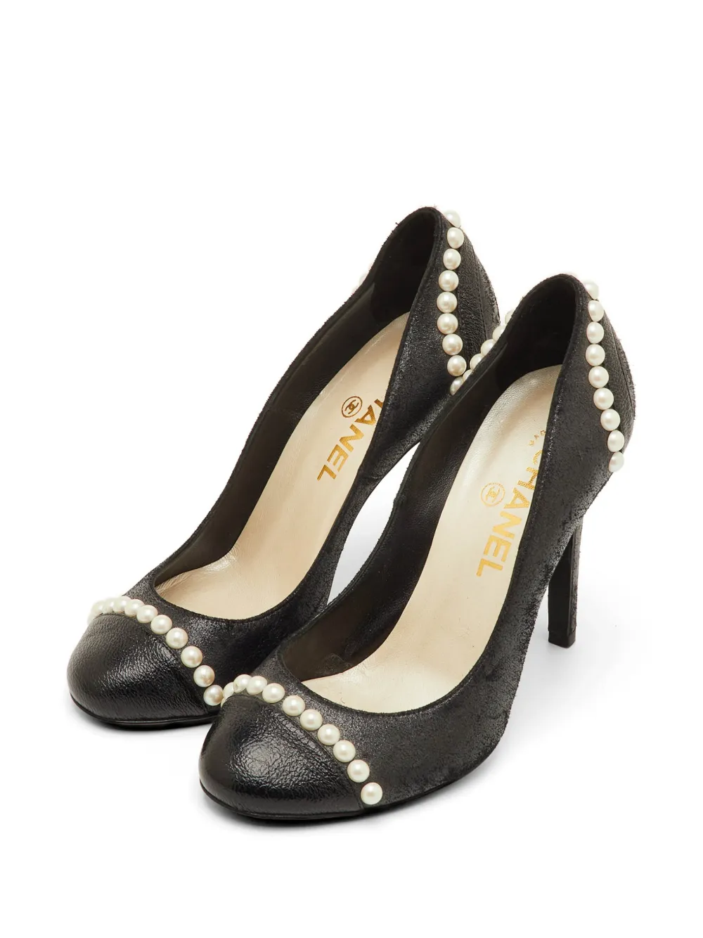 CHANEL Pre-Owned pearl-embellished pumps - Schwarz