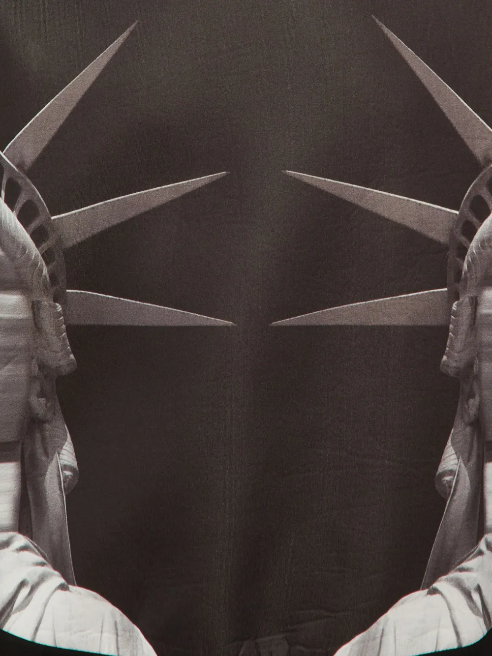  Neil Barrett Statue Of Liberty Graphic-print Sweatshirt - Noir 