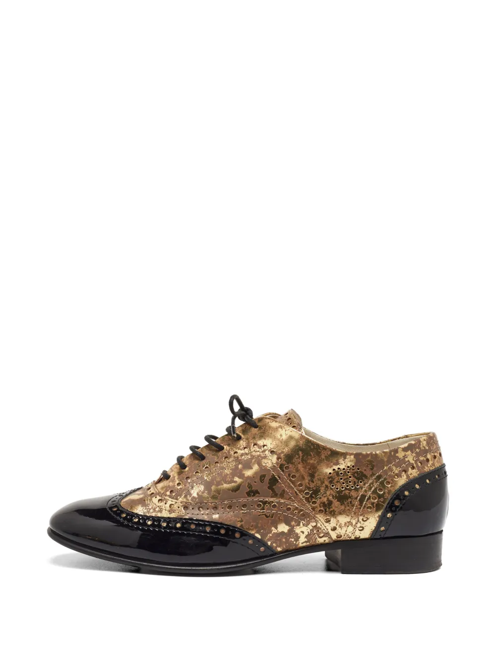 CHANEL Pre-Owned brogue oxford shoes - Gold
