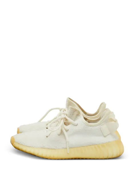adidas Yeezy Boost 350 V2 sneakers