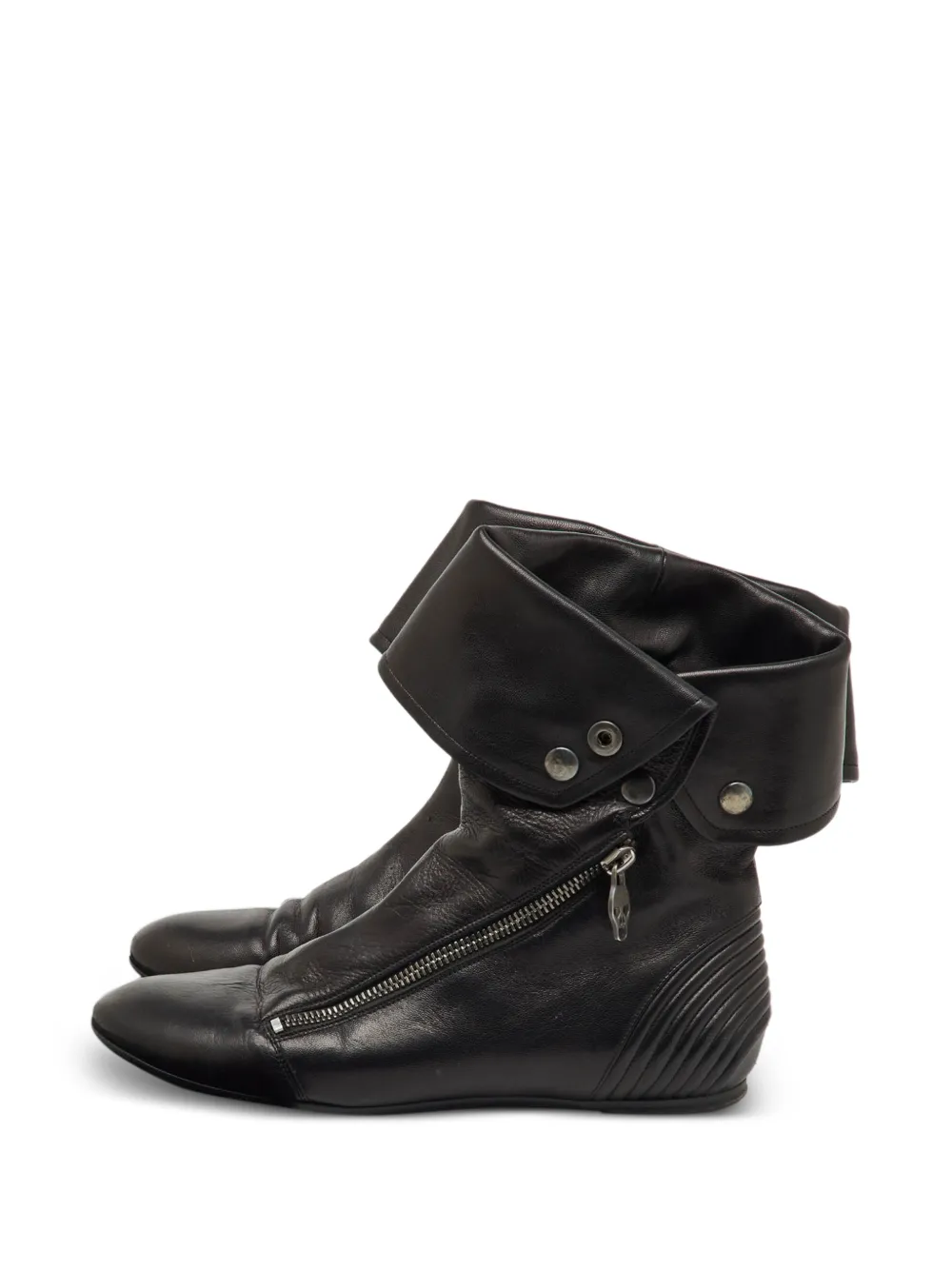 Alexander McQueen Pre-Owned fold-over leather ankle boots - Schwarz