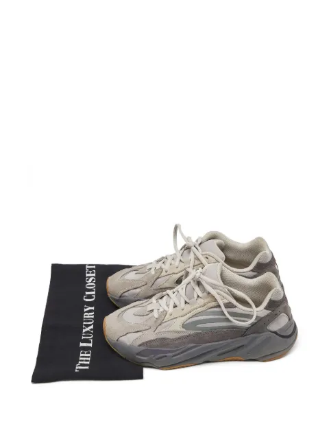 adidas Yeezy Boost 700 V2 Tephra sneakers