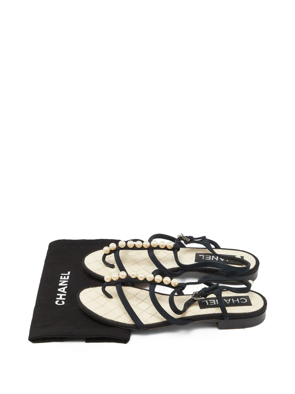 CHANEL Pre-Owned pearl-embellished thong flat sandals - Schwarz