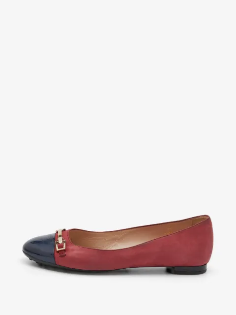Tod's Vintage cap-toe buckle ballet flats