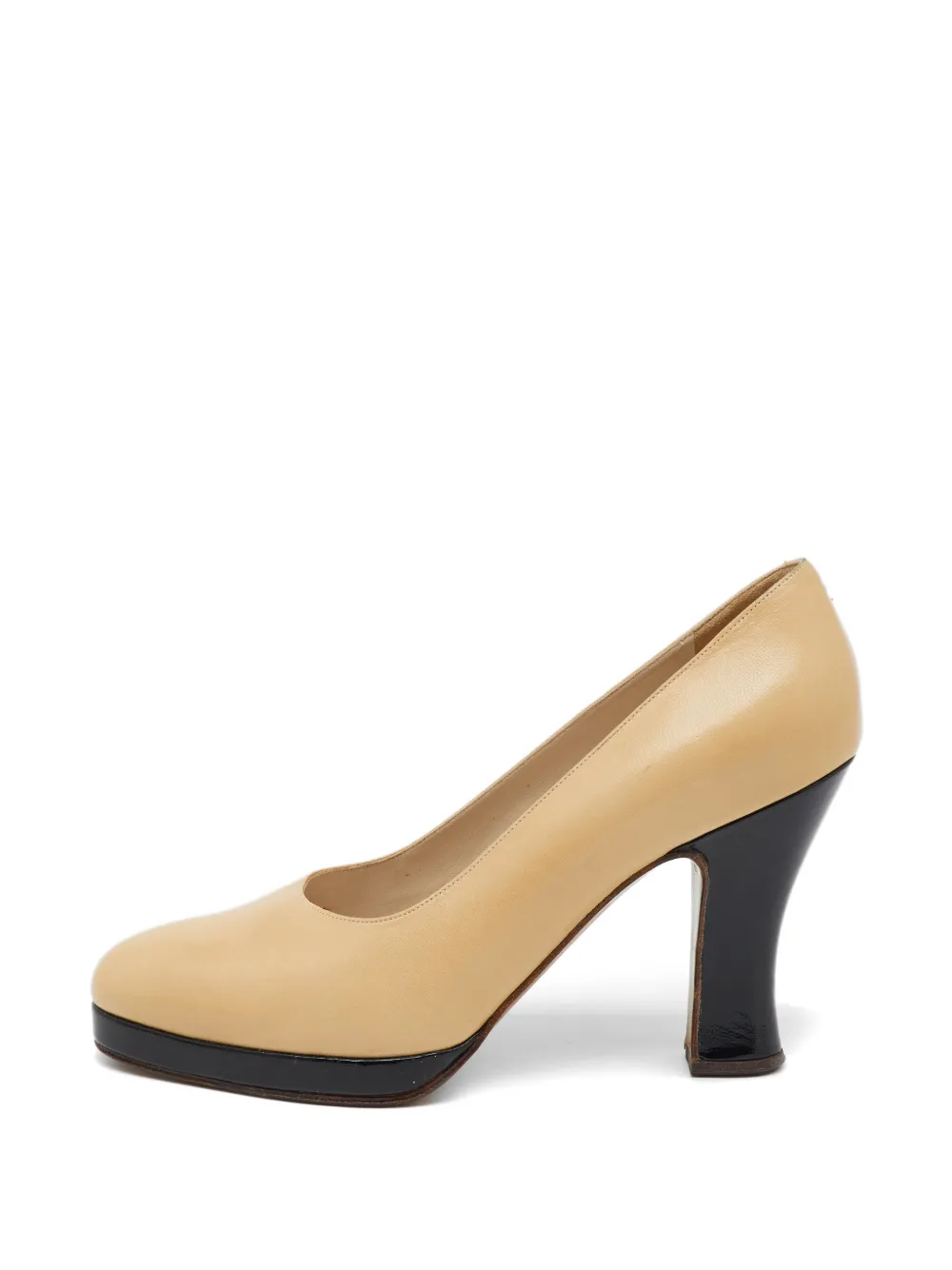 CHANEL Pre-Owned leather heeled pumps - Neutrals