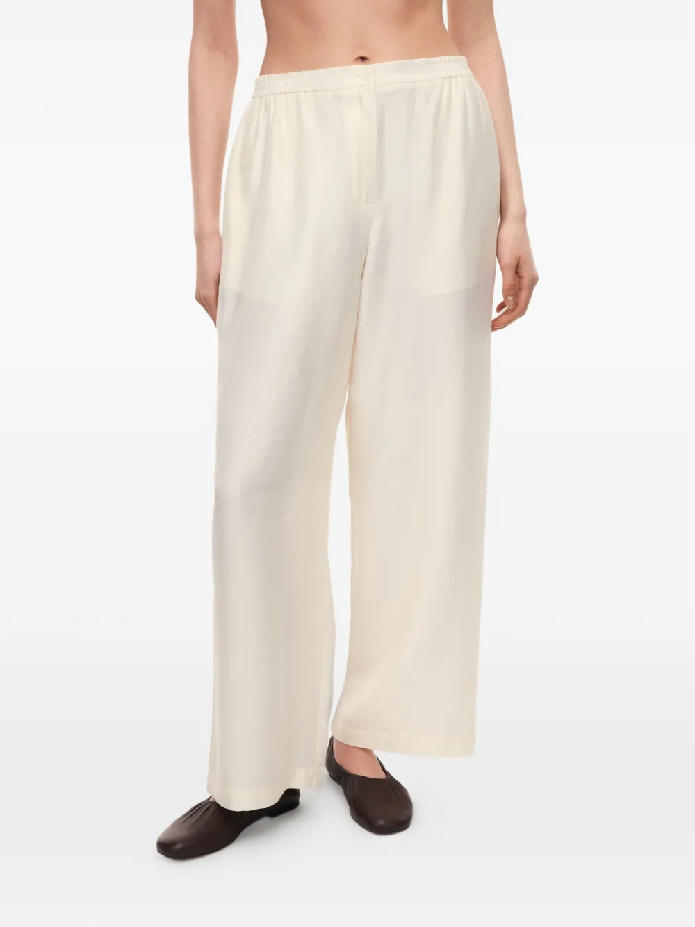 12 STOREEZ Kasumi broek met wijde pijpen Beige