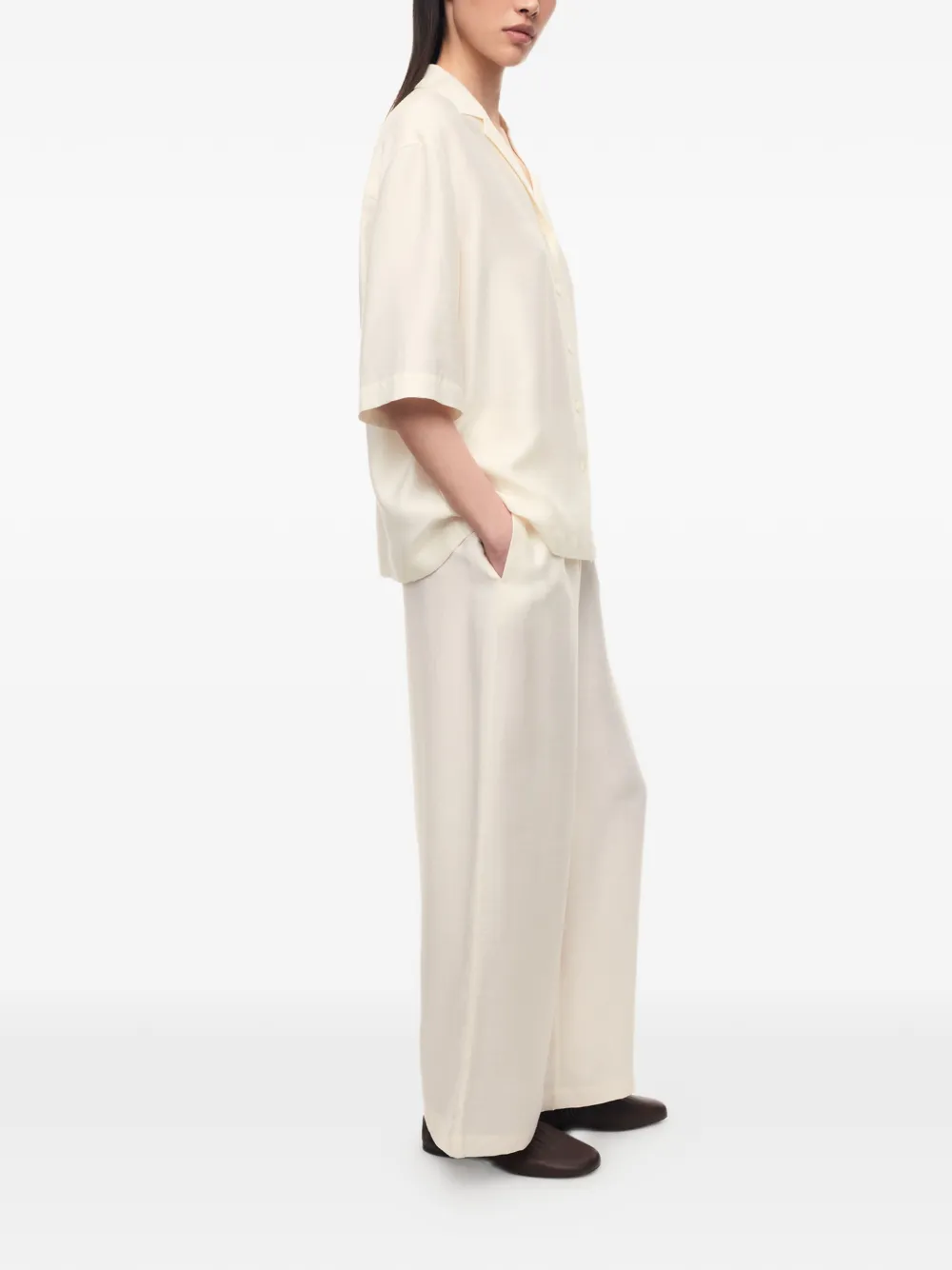 12 STOREEZ Kasumi broek met wijde pijpen Beige