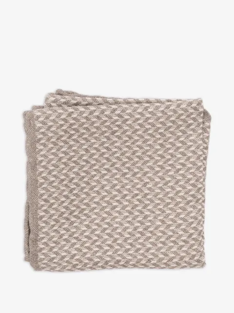 Brunello Cucinelli carré de poche en maille chevrons