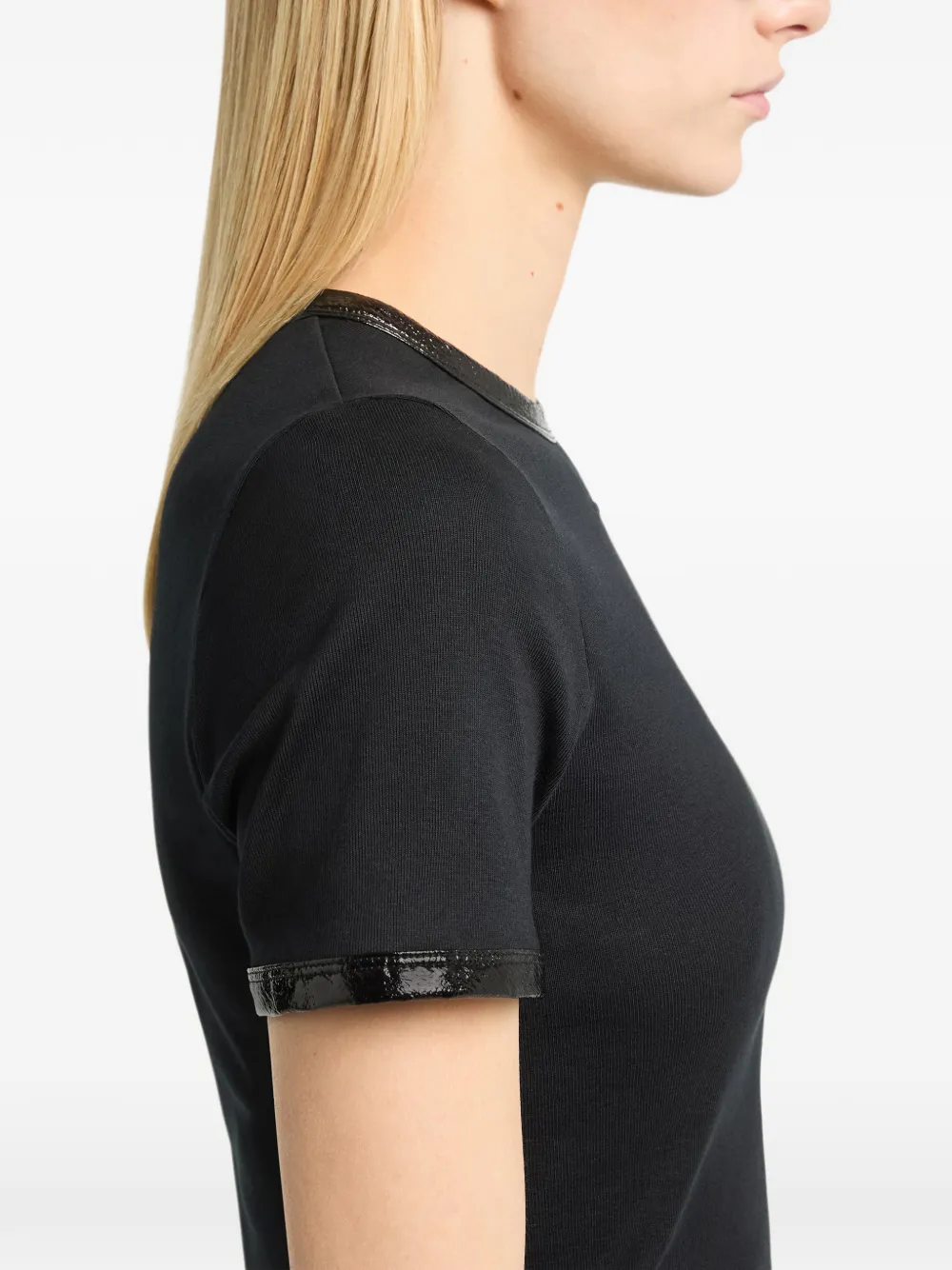 Courrèges T-shirt met logopatch en afwerking Zwart