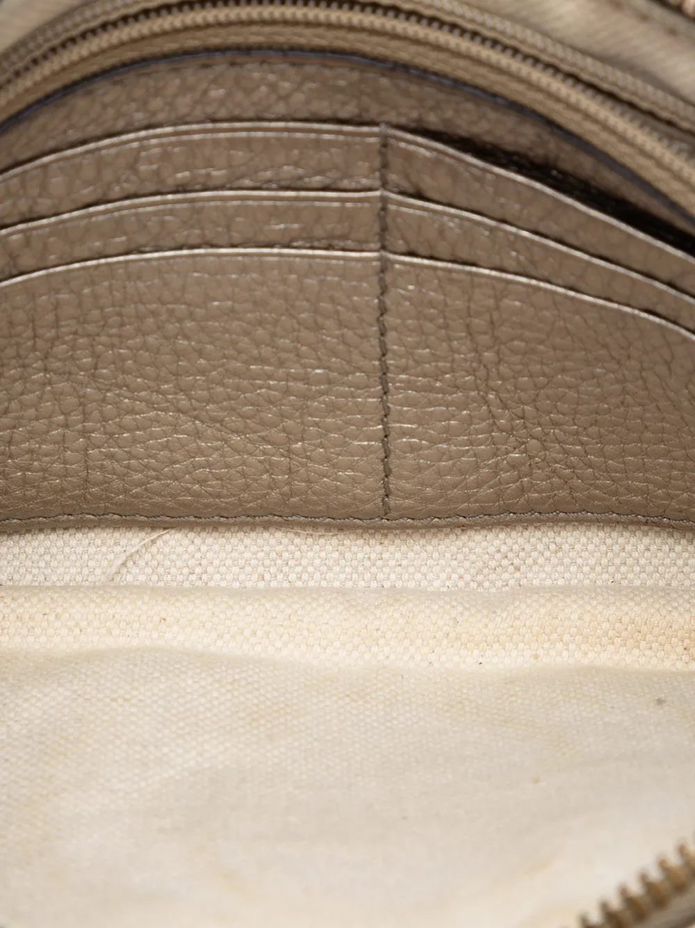 Gucci Pre-owned 2000-2015 Metallic Calfskin Soho Wristlet Pouch Clutch Bag in Brown, view 5