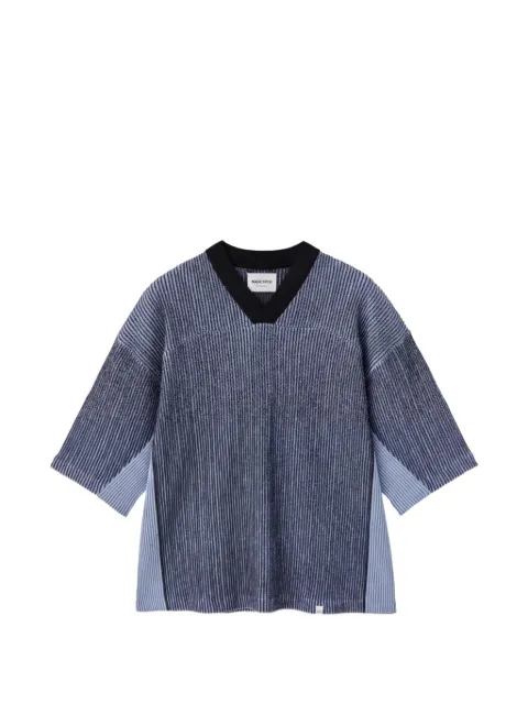 Magic Stick V-neck T-shirt